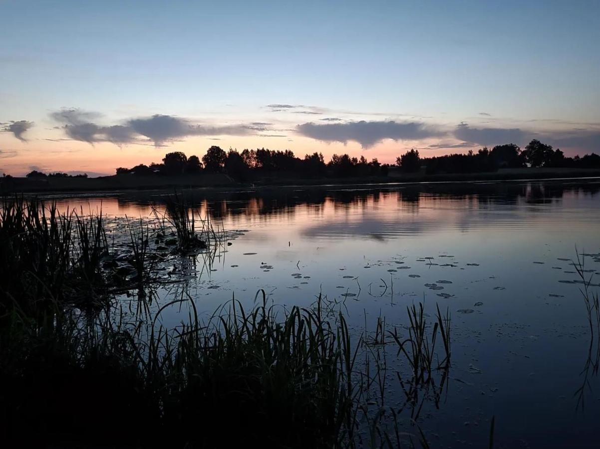 Hytte Na Wyspie -,,Roztoczanskie Morze" Kulikow Kültér fotó